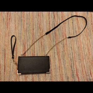 Black wristlet/crossbody clutch